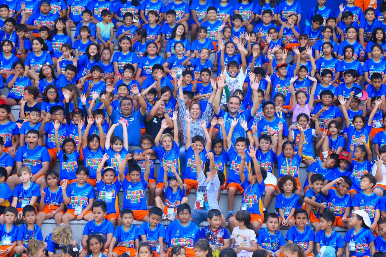 Lili Campos convive con niñas, niños y jóvenes del curso de verano Baaxlo’ob Paalalo’ob – H. Ayuntamiento de Solidaridad
