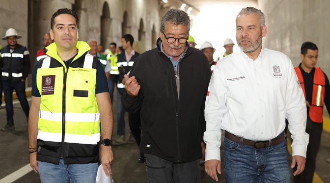 Supervisa Bedolla acceso abierto del distribuidor vial de salida a Salamanca