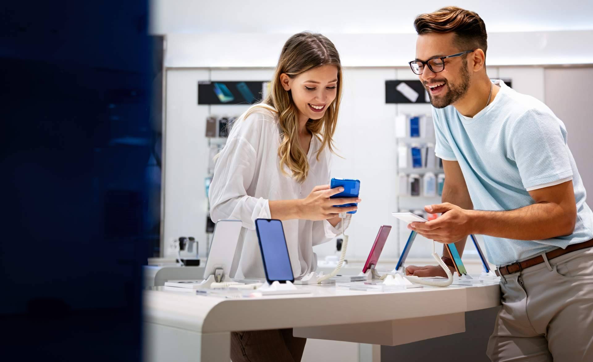 MCAShop ofrece un catálogo de más de 20,000 artículos de tecnología de información