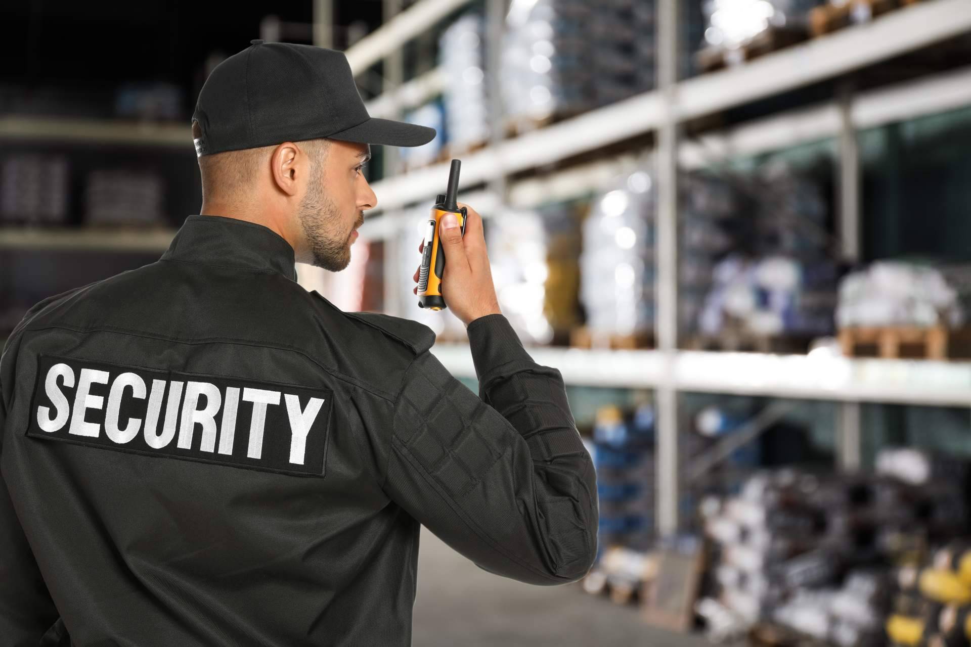 Servicios profesionales de vigilancia, limpieza, jardineria y mantenimiento en general