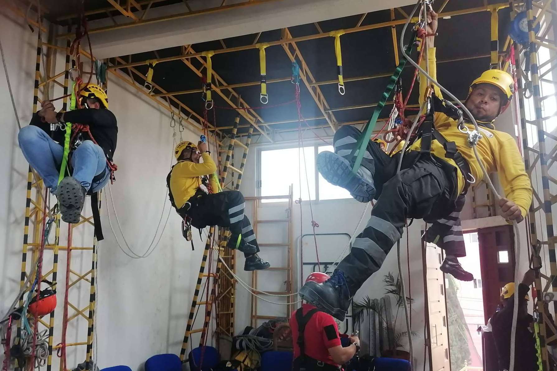 Supervisor de seguridad y salud laboral